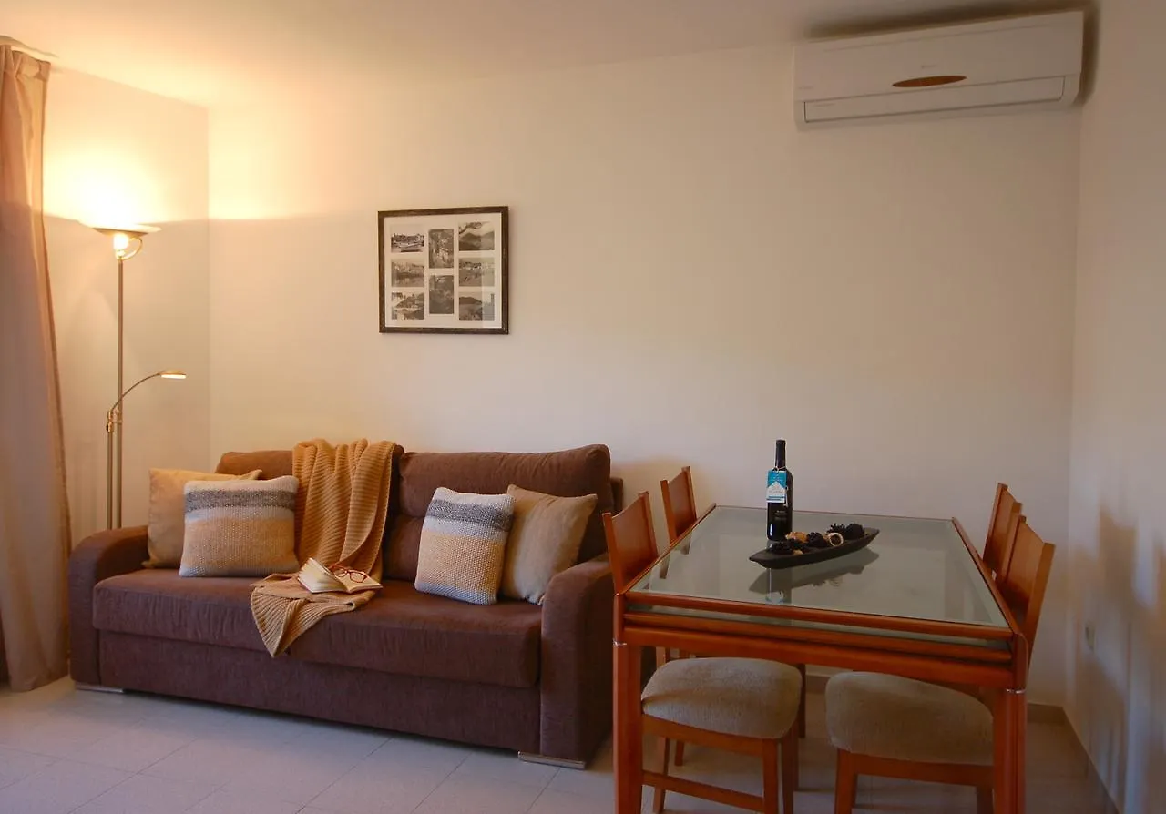 Lets Holidays Terrace Apartment Tossa de Mar