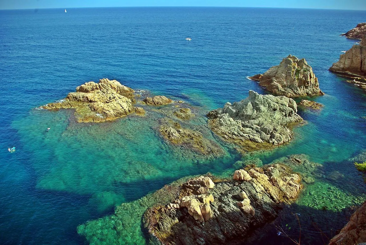 Lets Holidays Terrace Apartment Tossa de Mar